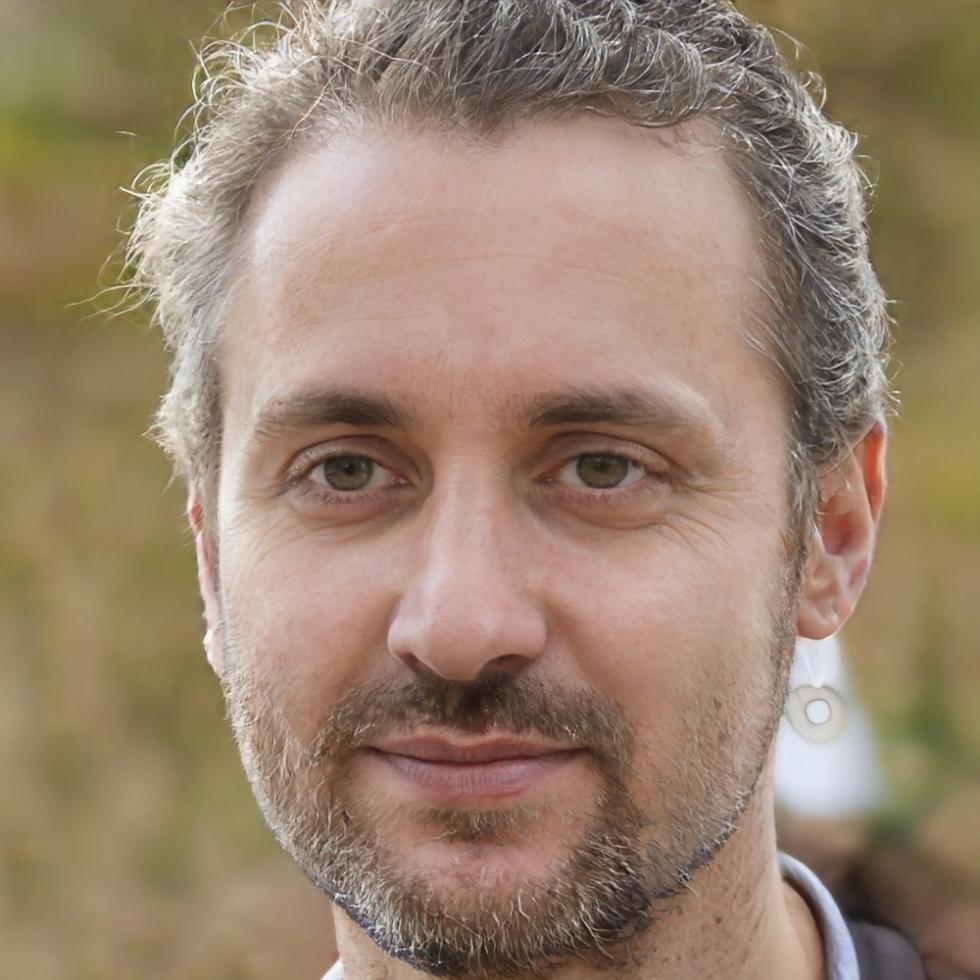 Portrait de Marc Dubois, expert en prévision financière
